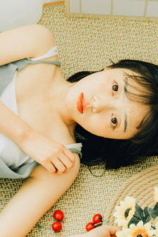 美女暴光